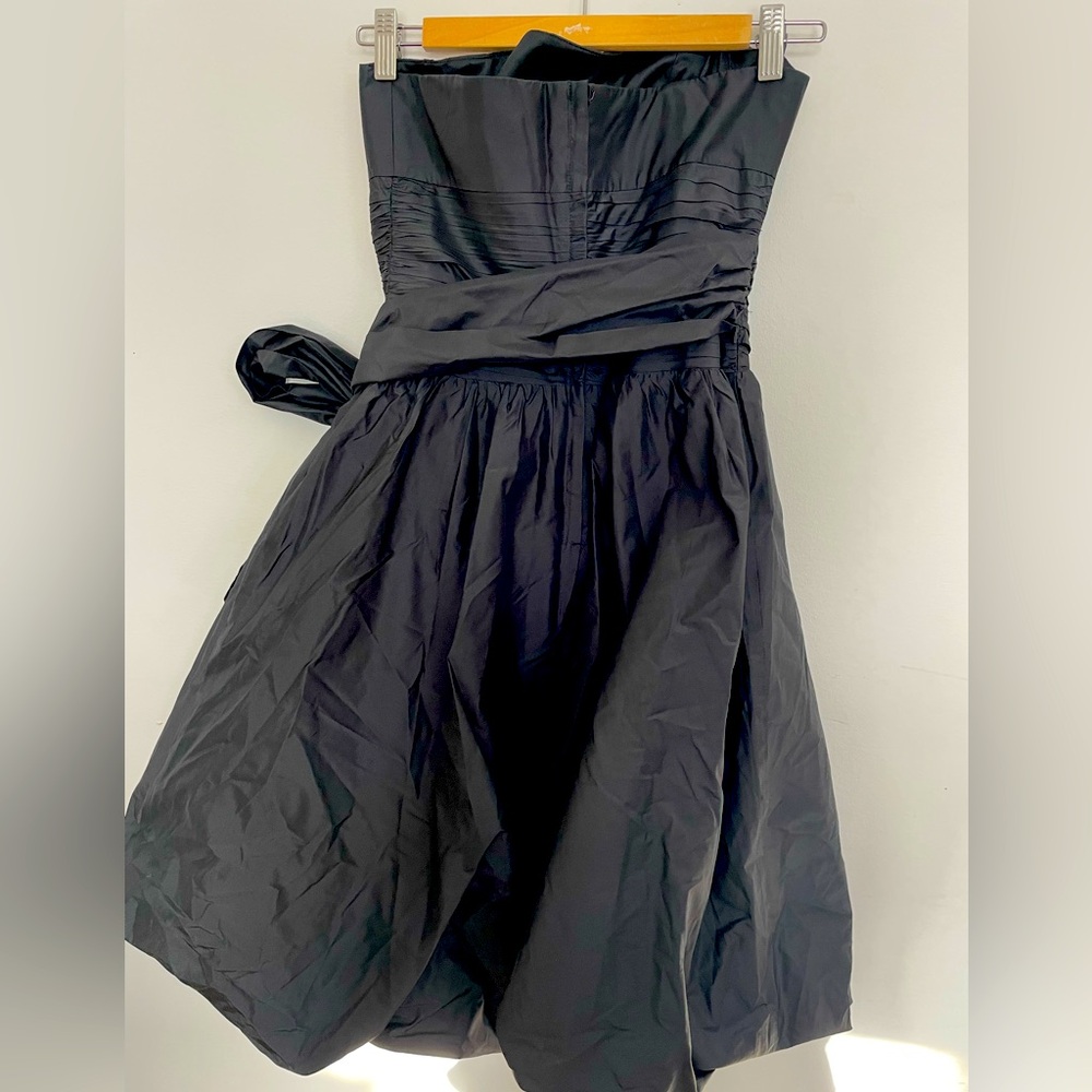 Black strapless BCBG MAXAZRIA dress size 2 - Picture 2 of 5